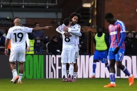 قفز 6 مراكز.. "ريمونتادا" مانشستر يونايتد تهزم كريستال بالاس في الدوري الإنجليزي